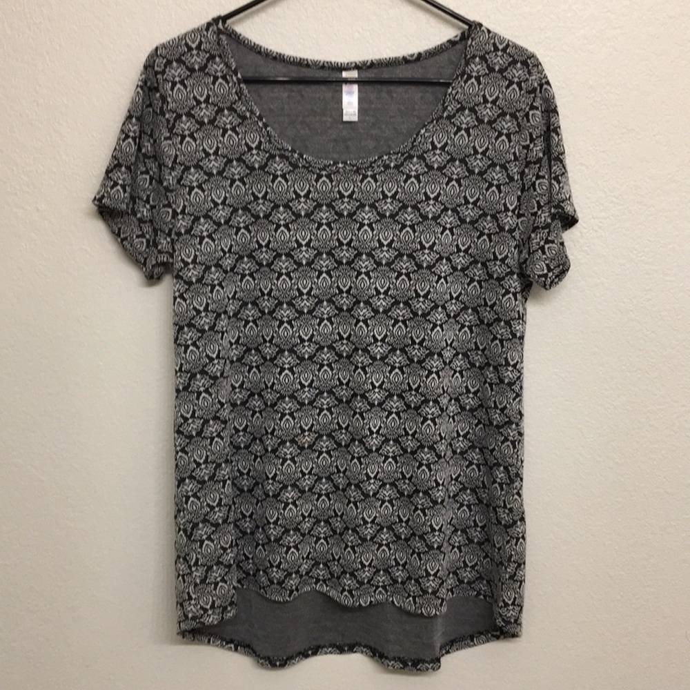 LuLaRoe Classic T